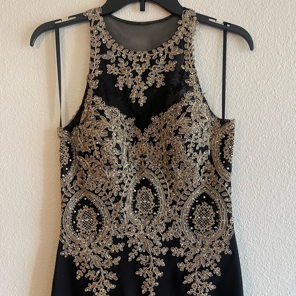 Elegant Black and Gold Embellished Dress - Picture 11 of 11